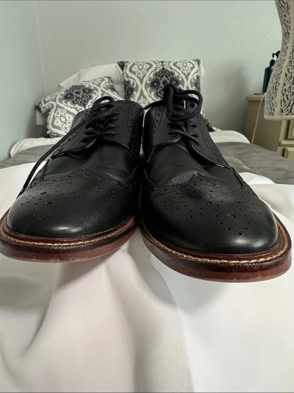 Banana Republic Black Italian Leather ortholite Wingtip Oxfords Brown Sole Sz 11